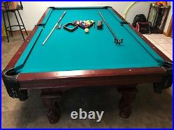 8' American Heritage Eclipse pool table, Playing surface dimensions 44 W x 8