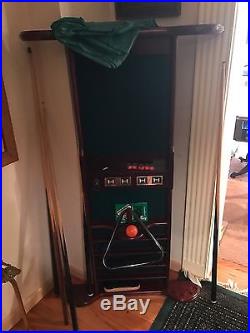 8' Brunswick Avalon II Pool Table with Accessories
