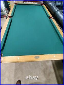 8 Olhausen Pool Table Provincial with all accessories