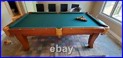 90 x 50 Pool Table Great Condition