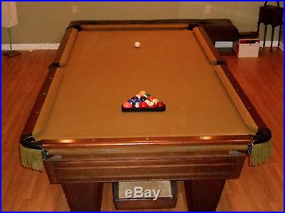 9' Brunswick Heritage Pool Table w/ ball return-Vintage