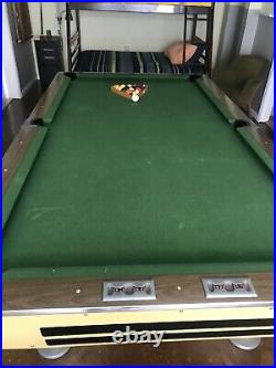 Billiard pool table Acme Vintage Modern Slate Green Felt top plus Balls Sticks