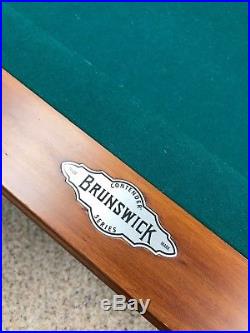 Brunswick Glen Oaks 8 Ft. Chestnut and Green Billiard Pool Table