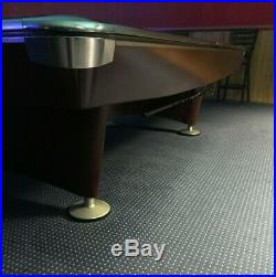 Brunswick Gold Crown 5 Pool Table 9' used good condition Simonis 860 HR