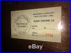 Brunswick Gold Crown III 4 1/2 x 9 Feet Regulation Size Pool Table