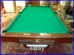 Brunswick Gold Crown III 9 foot Pool Table EXCELLENT BALL RETURN