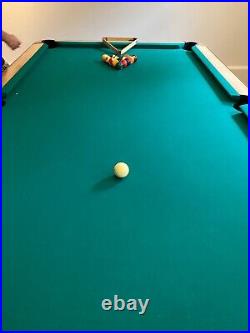 Brunswick Gold Crown Pool Table 9 foot tournament edition & ball return