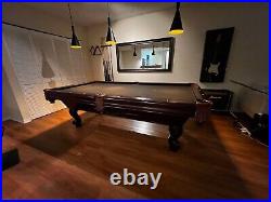 Brunswick Manchester II Traditional Style Model 8 Ft Billiard Pool Table