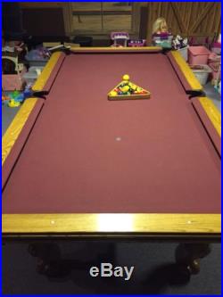 Connelly Pool Table 8' Slate With Billiard Accessories