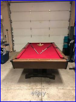 Full Sized Felt Pool Table