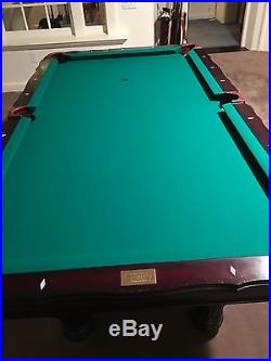 Gandy Deluxe Pool Table with accessories