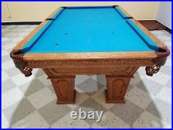 Luxury 8 ft Billiards pool table and Leather cover