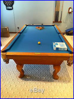 OLHAUSEN 8' SHERATON POOL TABLE WITH CURVED LEGS & ACCESSORIES