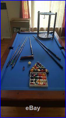 Olhausen 8' Acufast Pool Table with Extra's in Great Condition