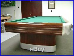 Pool Table 1951 Brunswick aniversary pool table. Excellnt condition