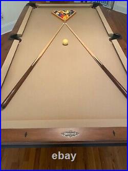Pool table, 7ft, great condition, Brunswick tournament wooden