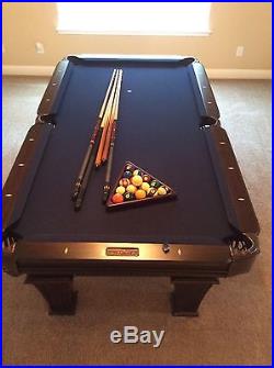 Presidential Billiards Pool table in excellent condition