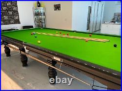 RILEY Snooker Billiard Table Aristocrat Special Edition signed with Accessories