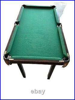 Sharper Image Minnesota Fats Collectors Edition Antique Mini Pool Table with accs