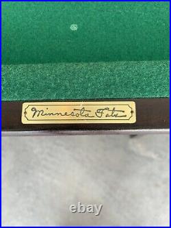 Sharper Image Minnesota Fats Collectors Edition Antique Mini Pool Table with accs